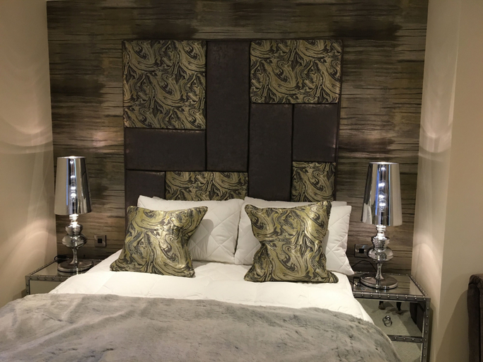 Bedroom 2, Boutique by Browns, Worcestershire