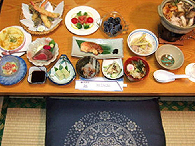 Food & Drinks 3, Hotel Mutsumi, Yamanouchi