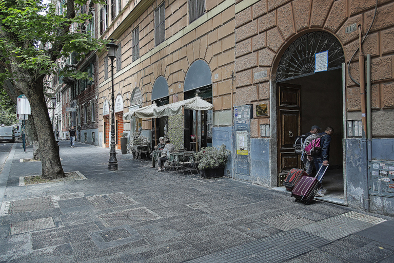 Exterior & Views 2, Sole e Luna Bed & Breakfast, Roma
