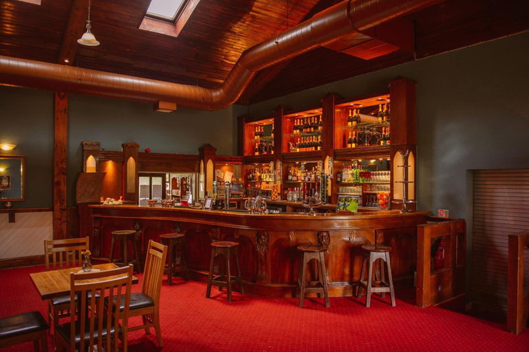 Food & Drinks 4, Waterford Castle Lodges