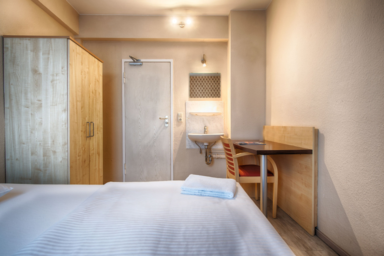 Bedroom 5, enjoy hostel Berlin City West, Berlin
