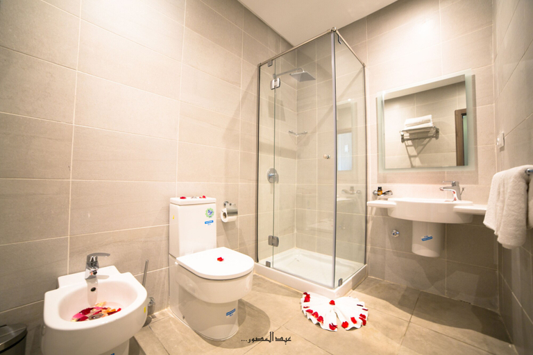 Bathroom 4, Mnar Park, Fahs Anjra