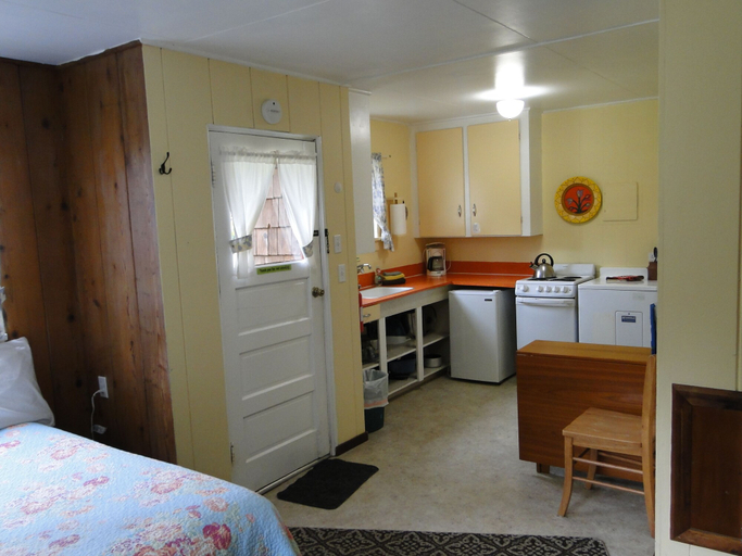 Others 4, Shakti Cove Cottages, Pacific