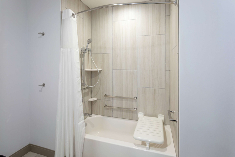 Bathroom 4, Hilton Garden Inn St. Cloud, Stearns