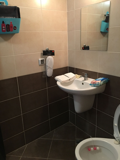 Bedroom 5, Salt Lake ApartHotel, Pomorie