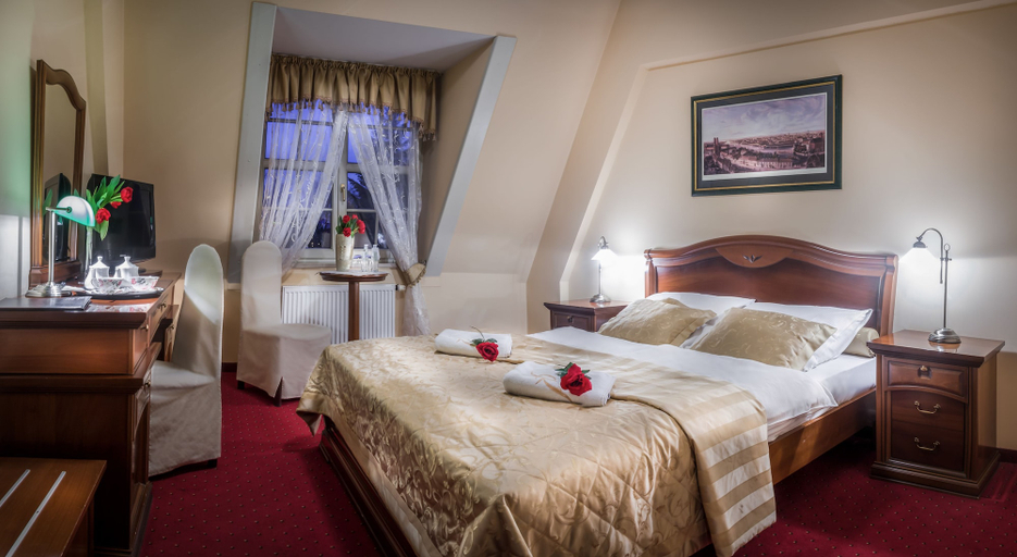 Bedroom 2, Hotel im. Jana Pawła II, Środa Śląska