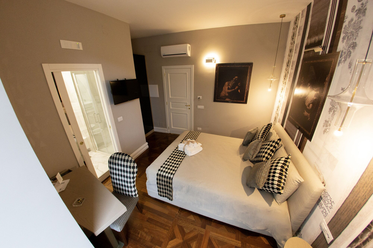 Bedroom 3, Leone Camere D'Autore, Napoli