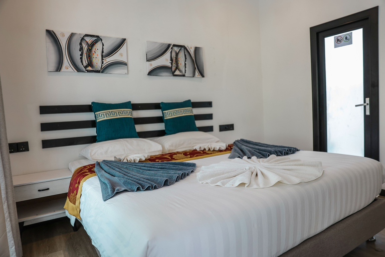 Bedroom 2, Belvedere Thoddoo