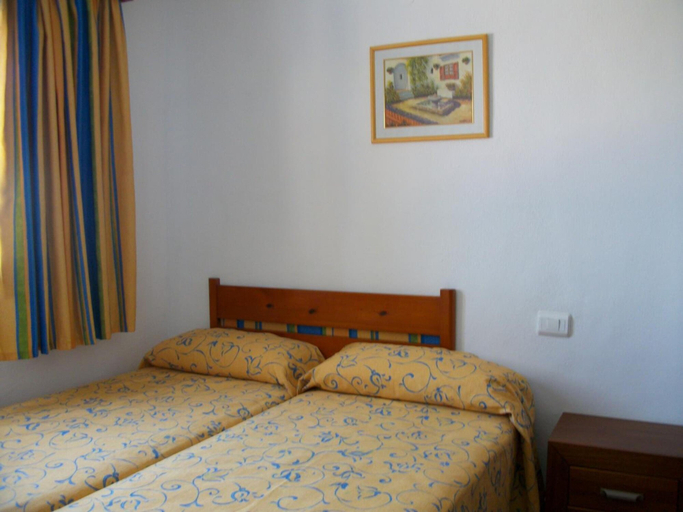 Bedroom 2, Apartamentos Llevant, Baleares