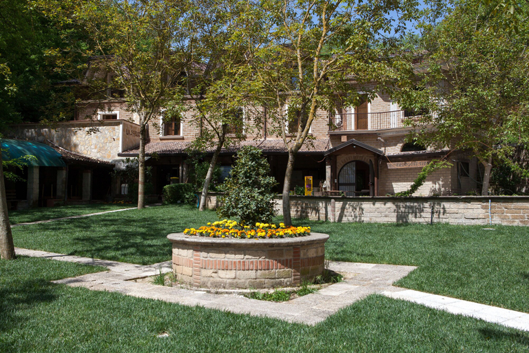 Exterior & Views 2, Agriturismo La Sfruscià, Salerno