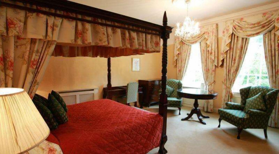Bedroom 2, Barberstown Castle