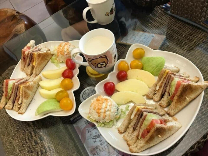 Food & Drinks 5, Feng's B&B, Hualien