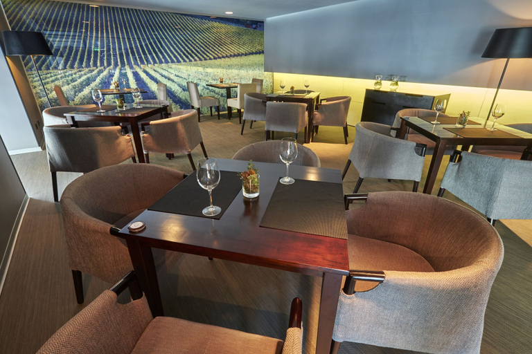 Food & Drinks 5, Hotel Primorye, Vladivostok gorsovet