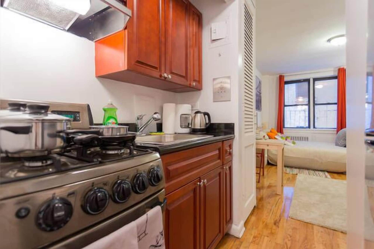 Others 5, Beautiful Studio Near Central Park, New York