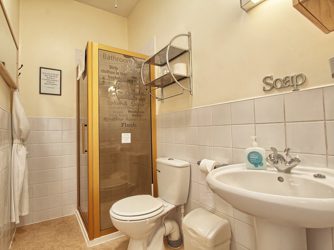 Bathroom 4, The Stockton Arms, Stockton-on-Tees