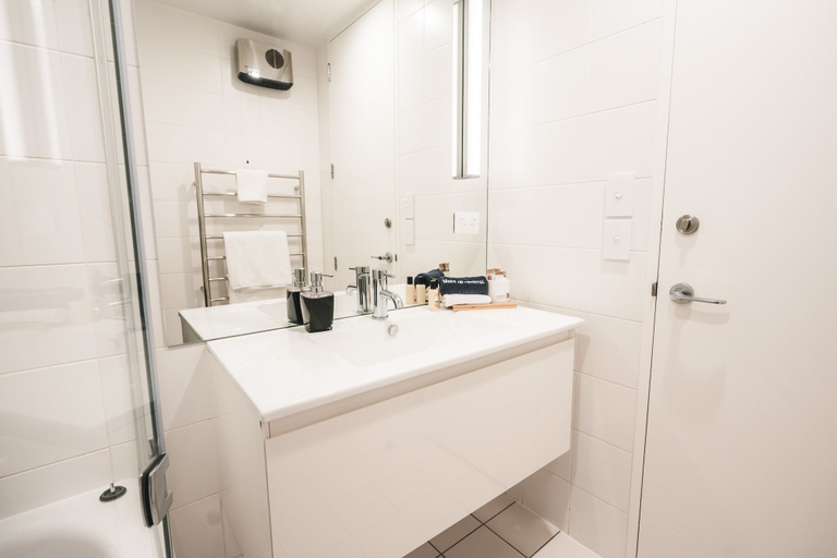 Bathroom 3, Blue Peaks Apartments, Queenstown-Lakes