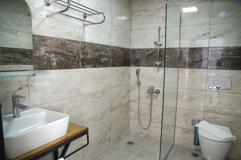 Bathroom 5, Af-Ra Hotel, Antalya