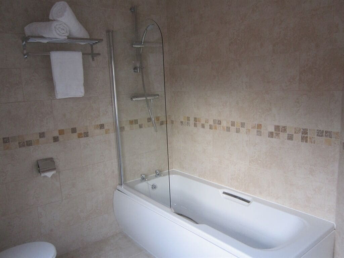 Bathroom 3, The Rose and Crown, York