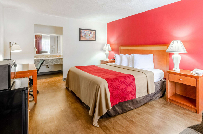 Bedroom 2, Econo Lodge Martinsville, Henry
