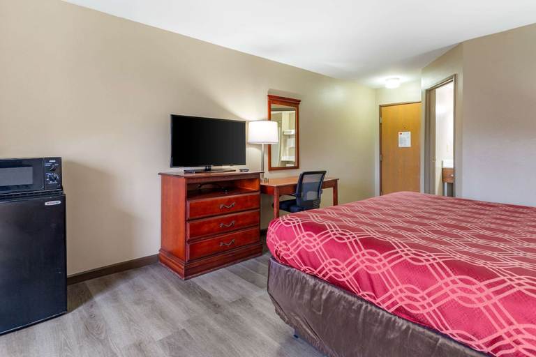 Bedroom 3, Econo Lodge Inn & Suites Dickson, Dickson