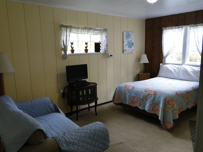 Bedroom 3, Shakti Cove Cottages, Pacific