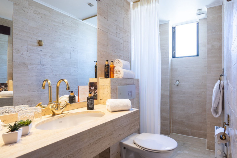Bathroom 5, Park Hotel, Frederikshavn