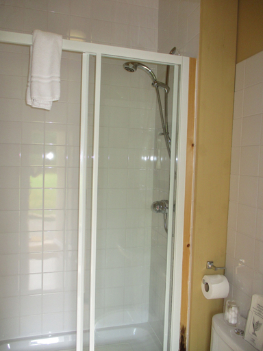 Bathroom 4, Brambles Bed and Breakfast, Devon