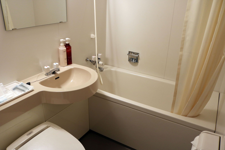 Bathroom, Wakkanai Sun Hotel, Wakkanai