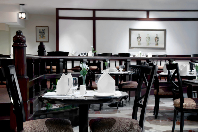 Food & Drinks 5, Le Royal Meridien Chennai, Chennai