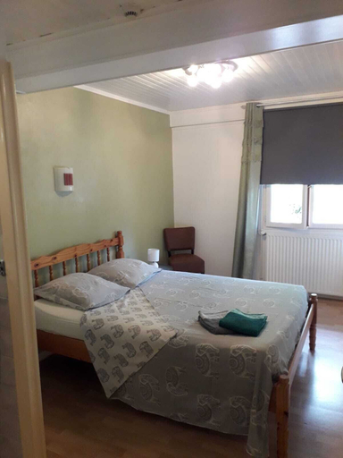 Bedroom 5, Le Salençon, Ain