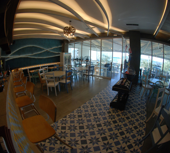 Food & Drinks 5, Hotel Divers, Vlorës