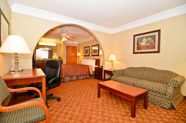 Bedroom 2, Peach State Inn & Suites, Pulaski