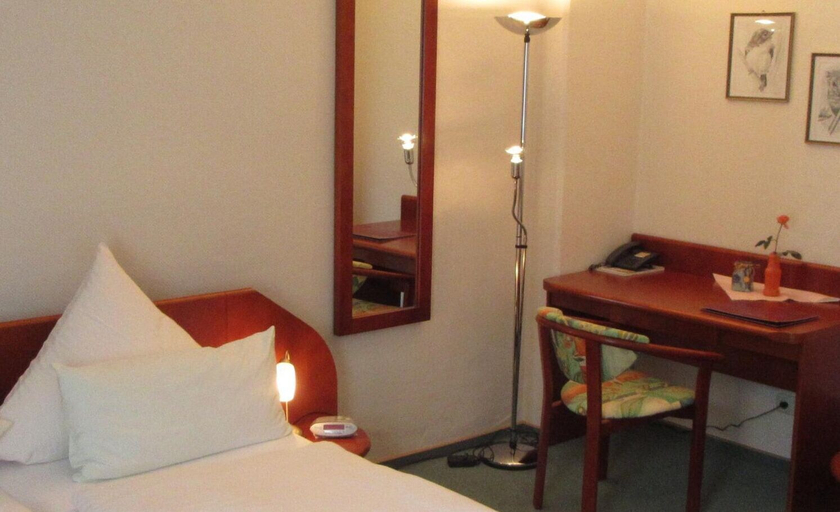 Bedroom 2, Neuenkirchener Hof, Heidekreis