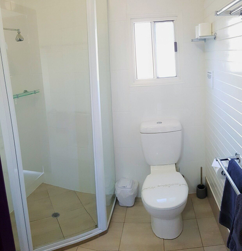 Bathroom 4, Bargara Gardens Motel & Holiday Villas, Burnett - Pt A