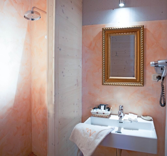 Bathroom 4, Valdonica Winery & Vineyard Residence, Grosseto