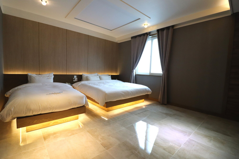 Bedroom 2, Airport Hotel, Gangseo
