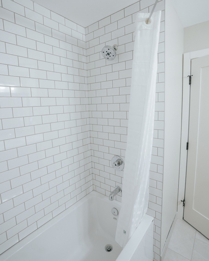 Bathroom 3, Northwinds Hotel Canmore, Division No. 15