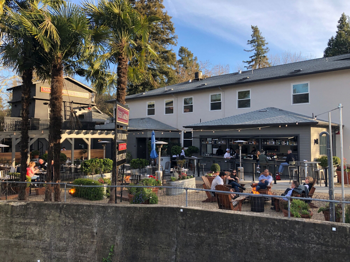 Exterior & Views 2, Calistoga Inn Restaurant and Brewery, Napa