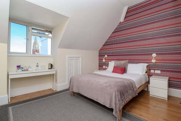 Bedroom 2, Ravilious, East Sussex