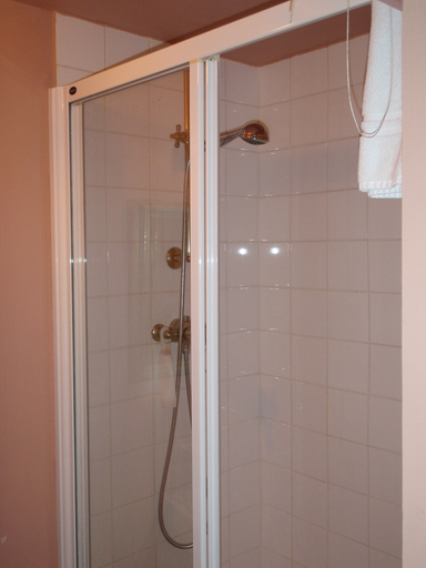 Bathroom 5, Brambles Bed and Breakfast, Devon