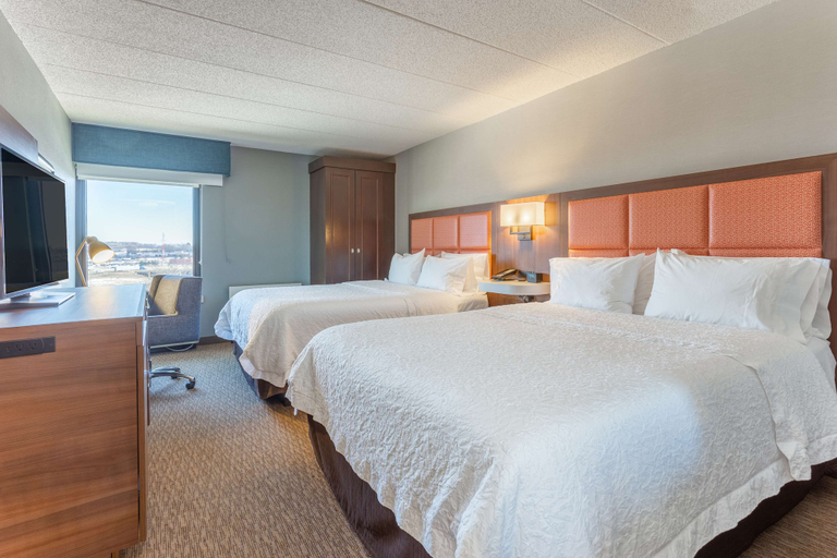 Bedroom 3, Hampton Inn Madison East Towne Mall Area, Dane