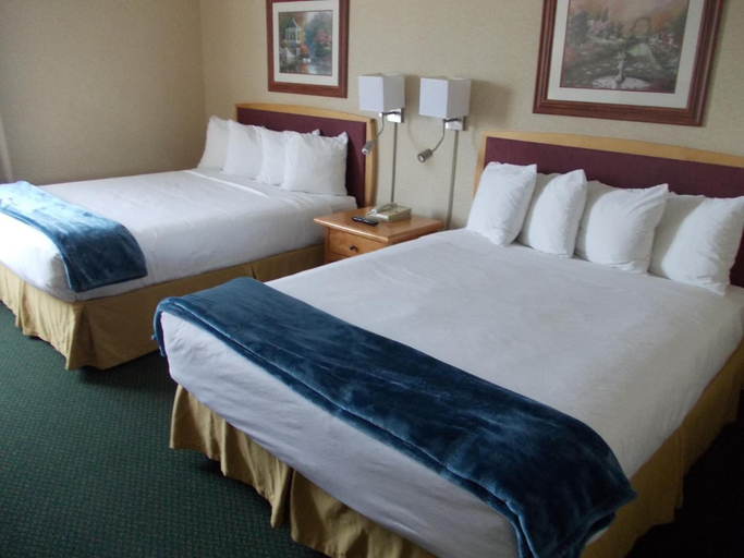 Bedroom 3, Rocky Inn Express, Division No. 9
