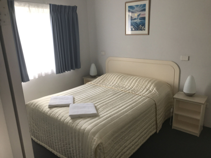 Bedroom 2, Mollymook Aquarius Apartments, Shoalhaven - Pt B