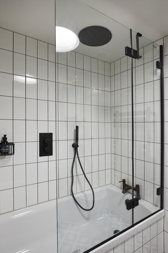 Bathroom 3, Major House, Pembrokeshire