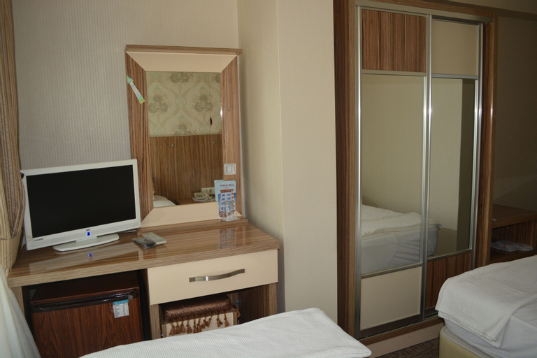 Bedroom 3, Yildirim Hotel, Şultan Koçhisar