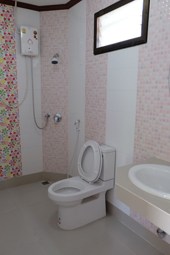 Bathroom 3, Bualuang Boutique Resort, Muang Ang Thong