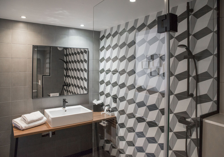 Bathroom 3, Hôtel Fahrenheit Seven Val Thorens, Savoie