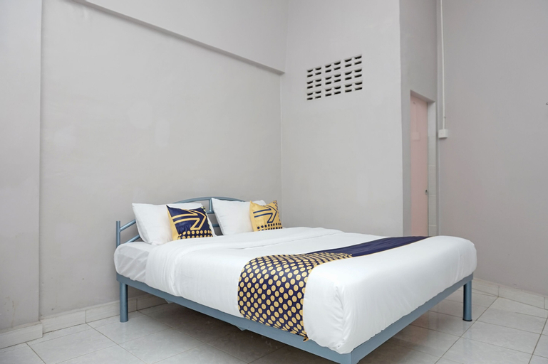 Bedroom 4, SPOT ON 2200 Hotel Gunung Sari, Labuhanbatu