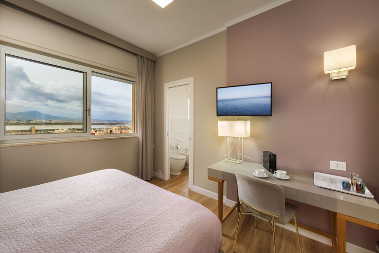 Bedroom 2, Mercury Rooms, Cagliari