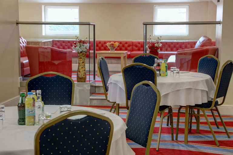 Food & Drinks 5, Best Western Greater London Hotel, London